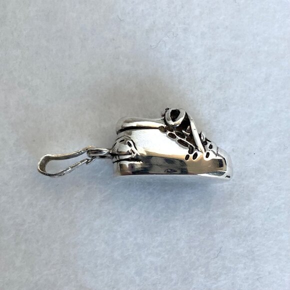 VTG Sterling Silver 925 Blank Engraveable Unisex Baby Shoe Pendant Charm - Picture 9 of 16